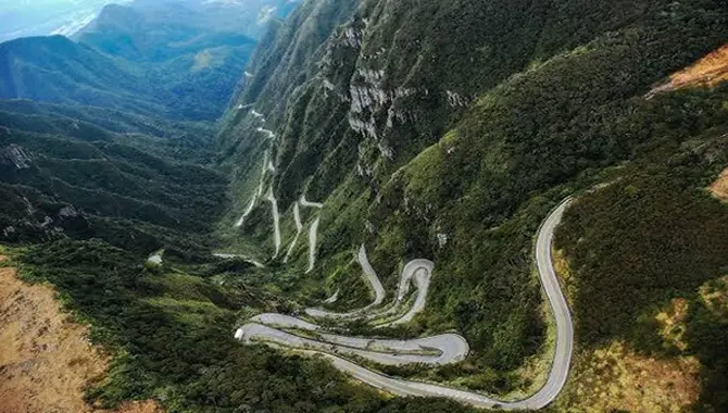 Reasons To Avoid Mountainous Roads