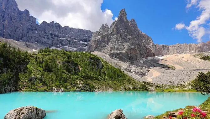 When Is The Most Acceptable Time To Visit The Dolomite Mounts?