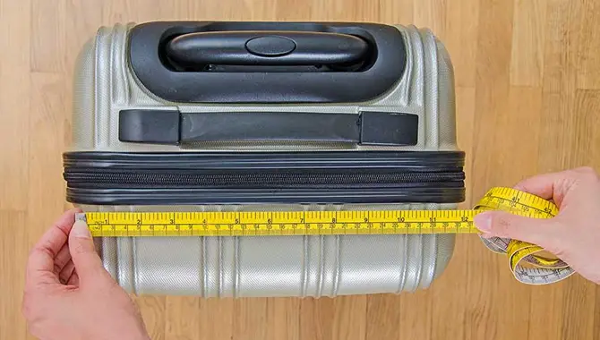 How Airlines Measure The Weight of Checked Bags - Amazing Way