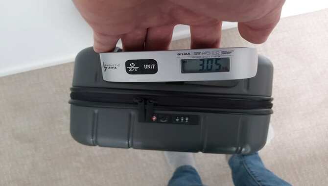 Ways To Weigh Luggage Without A Scale