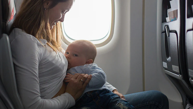 Breastfeeding while flying 