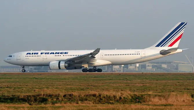 How To Stay Safe On Trips By Air France Minor