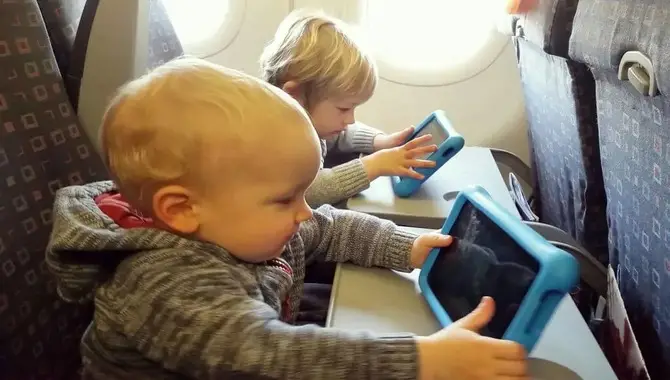 Keeping your infant entertained during long flights
