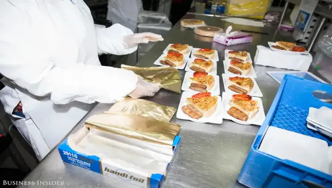 How Airlines Prepare Food For Flights