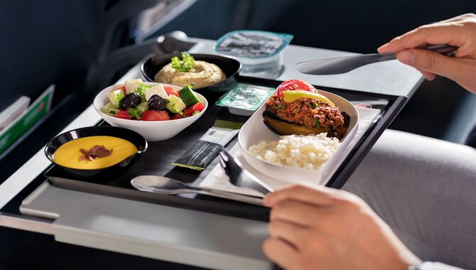 Passengers' In-Flight Experience About Airline Food Impacts