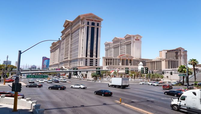 A Guide To Average Spending Money For Vegas On Your Trip