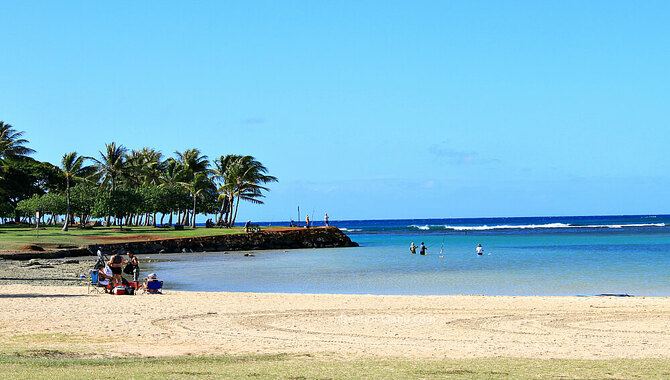 Ala Moana Beach