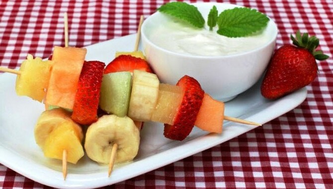 Fruit Skewers With Honey-Sriracha Dip