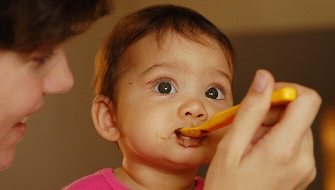 Travel Food For Babies Should Be Mess-Free