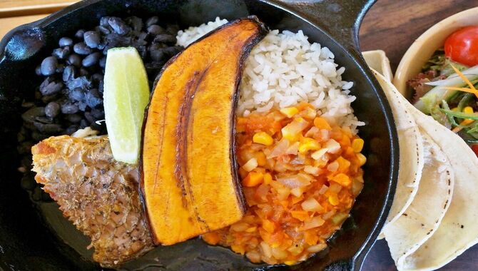 What Are The Main Traditional Dishes Of Costa Rica