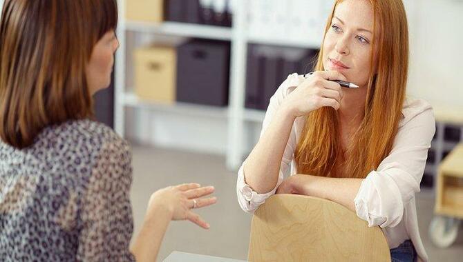 Women Use Body Language To Communicate Their Feelings.