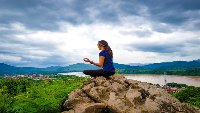 10 Tips To Be A More Mindful Traveler