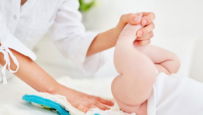 5 Tips On DIY Diaper Balm To Prevent Diaper Rash