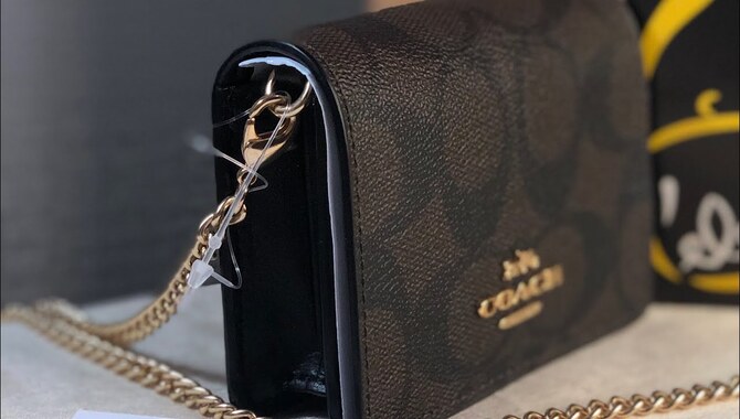 Mini-Wallet Chain Bag
