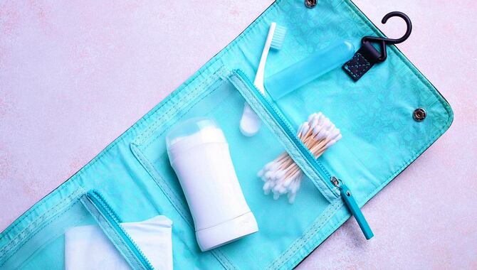 Tips For Making A Perfect DIY Roll-Up Toiletries Bag
