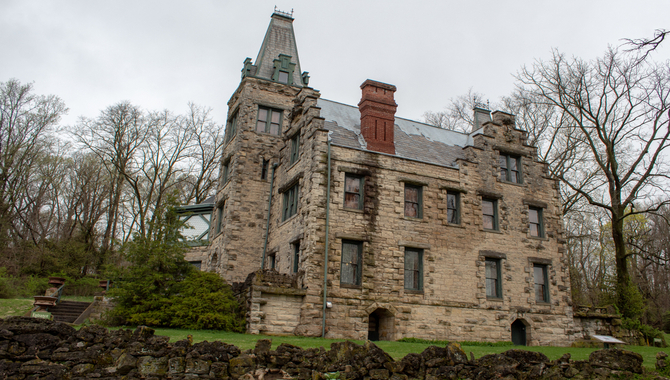 Visit The Piatt Castles For Gothic-Inspired Elegance