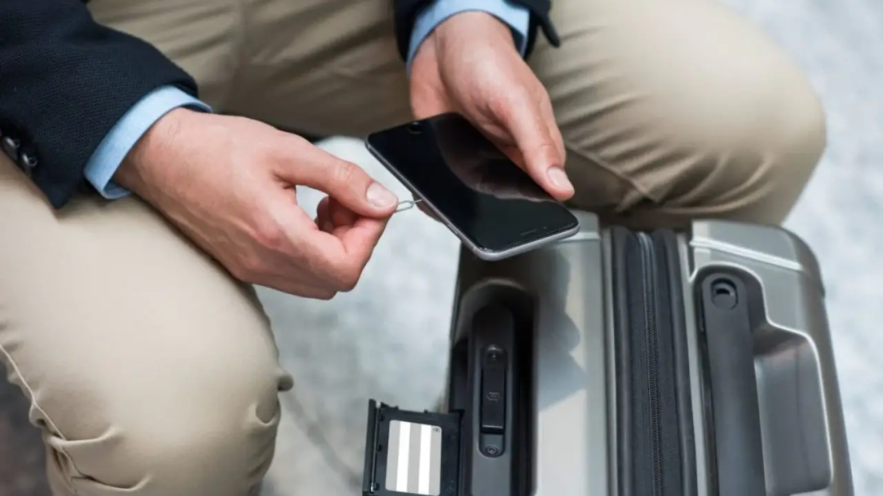 Follow These Battery Safety Tips When Traveling With Batteries