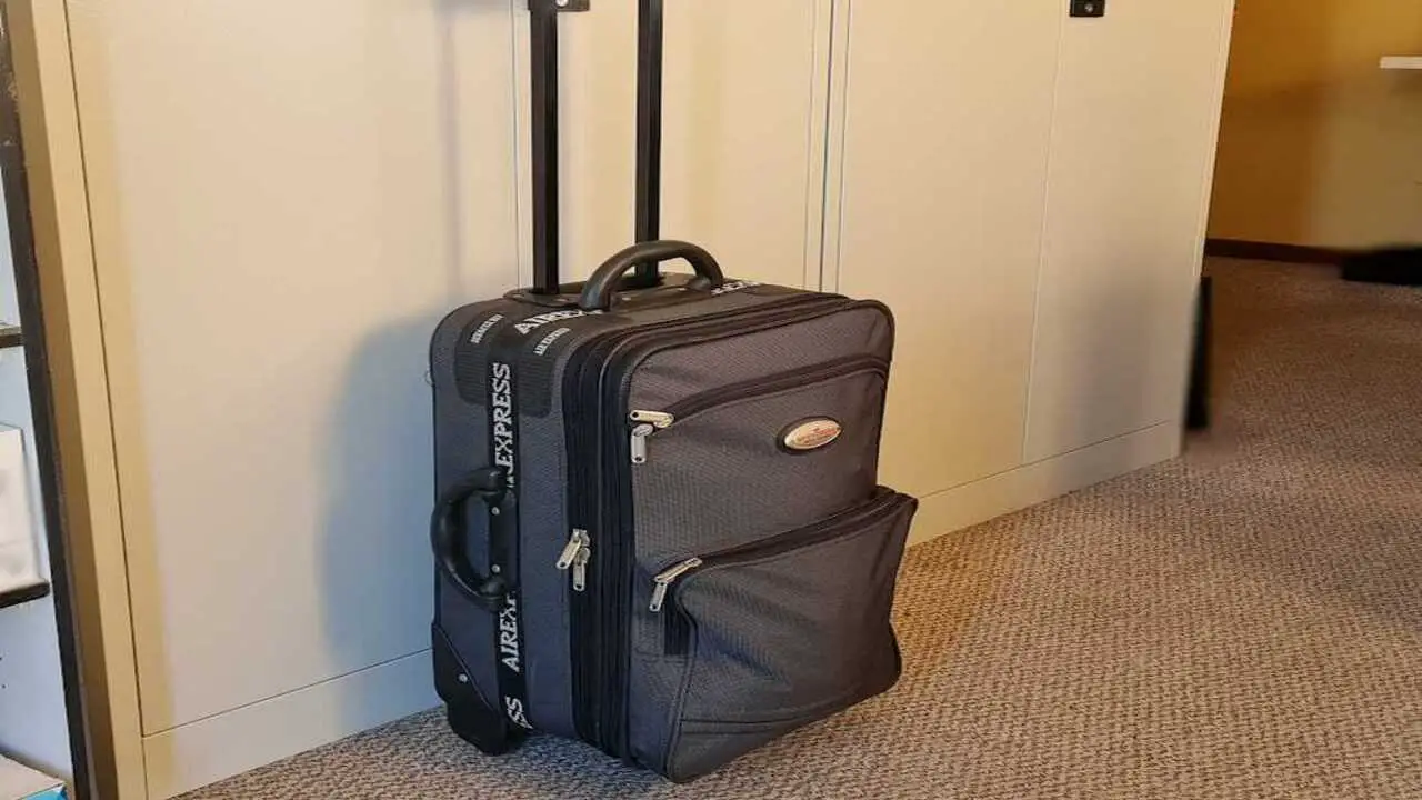 Suitcase Sizes In Comparison - How To Find The Best Size Suitcase For 1 Week Trip