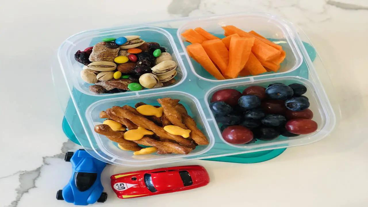 The Right Travel Snacks For Kids
