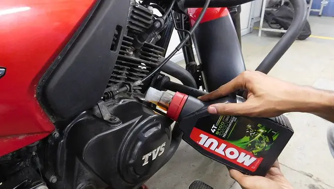 Tips For Changing The Engine Oil On A Motorcycle