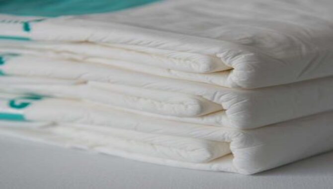 What Materials Are Typically Used In The Construction Of Adult Diapers For Active Lifestyles
