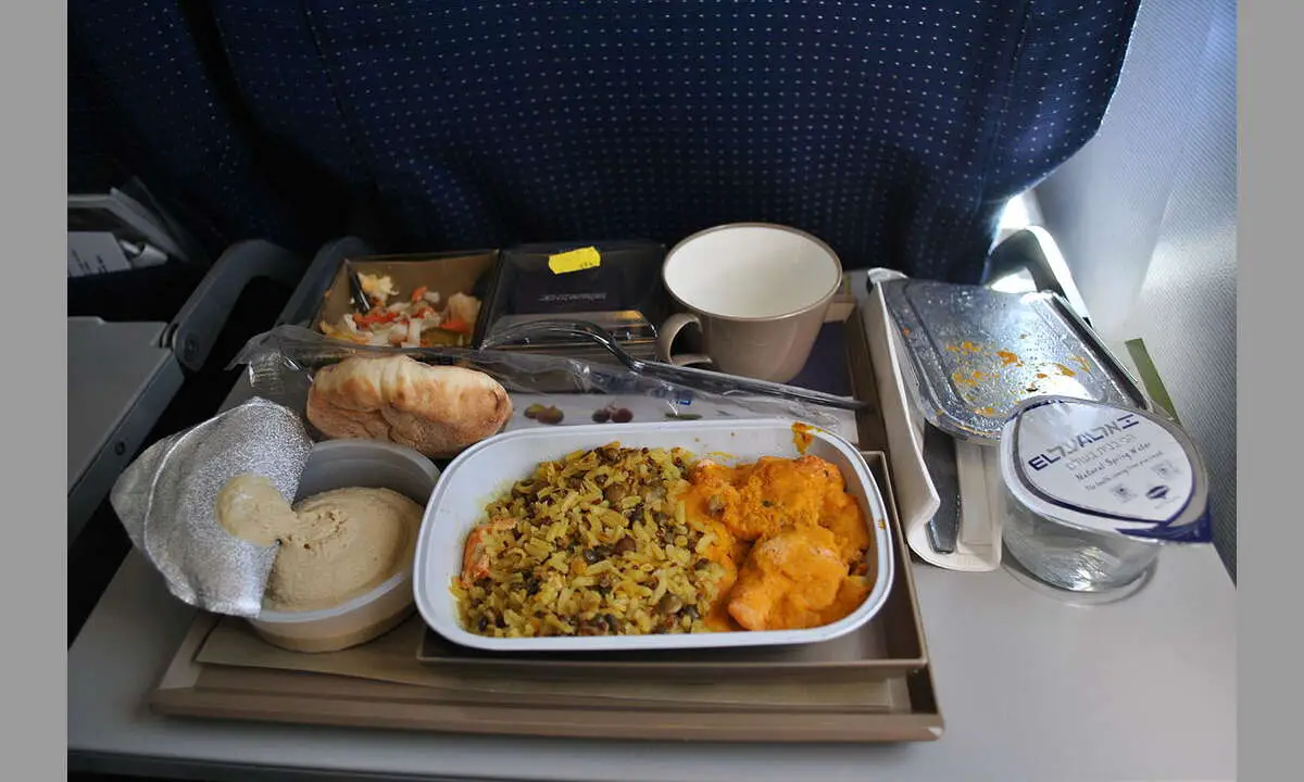 Common Misconceptions About Airline Food
