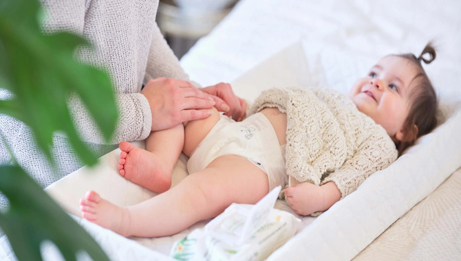 Expert Advice On Applying Diaper Cream On Baby Girls
