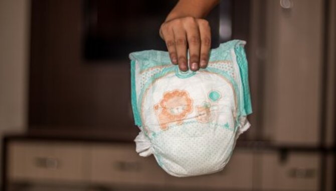 How To Dispose Of A Dirty Diaper At Home