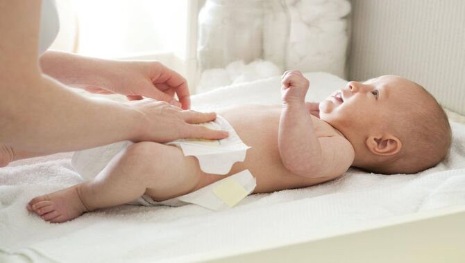 How To Tell If Your Baby's Diaper Needs To Change