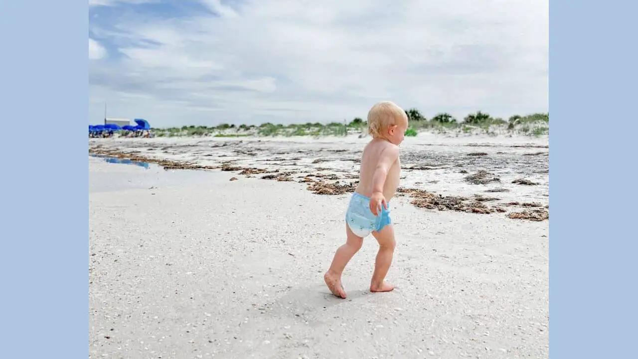 How To Choose The Right Diapers For The Beach