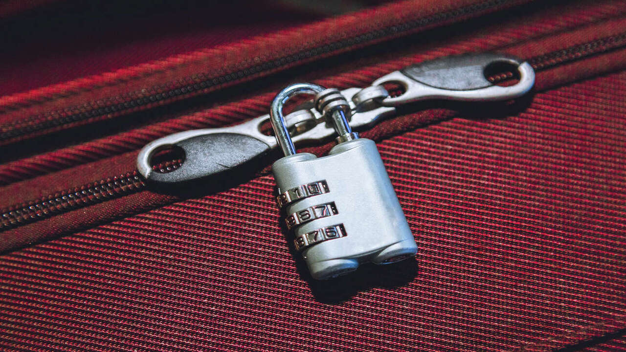 Benefits Of Using Luggage Locks