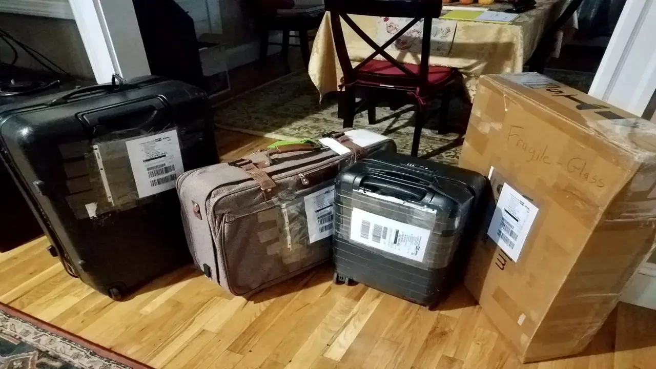Hassle-Free Luggage Shipping