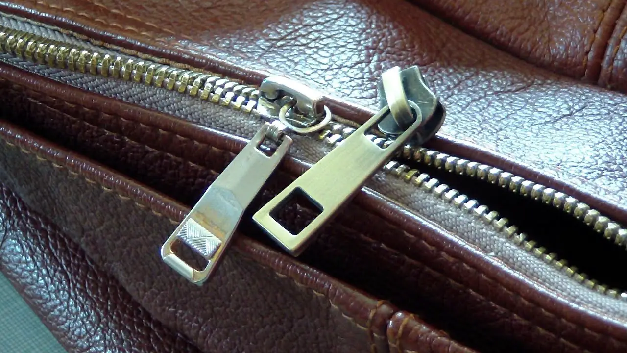 How To Install A Luggage Zipper Pull