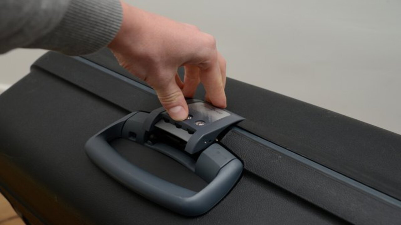 How to reset Samsonite luggage combination locks | eHow UK