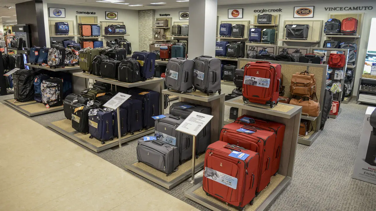 Types Of Luggage Available In Ross Sale