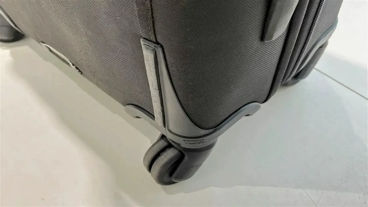 Understanding The Repair Or Replacement Process For Tumi Luggage