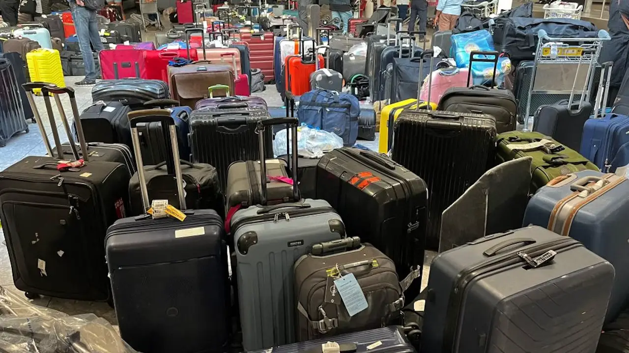 Who Loses Luggage