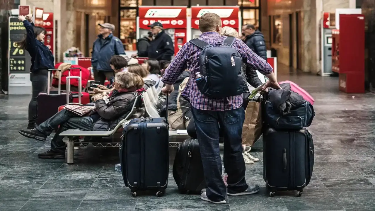 How To Book And Use Luggage Storage Services At Boston South Station