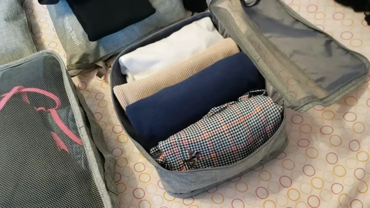 How To Maximize Space In A 9x14x22 Luggage
