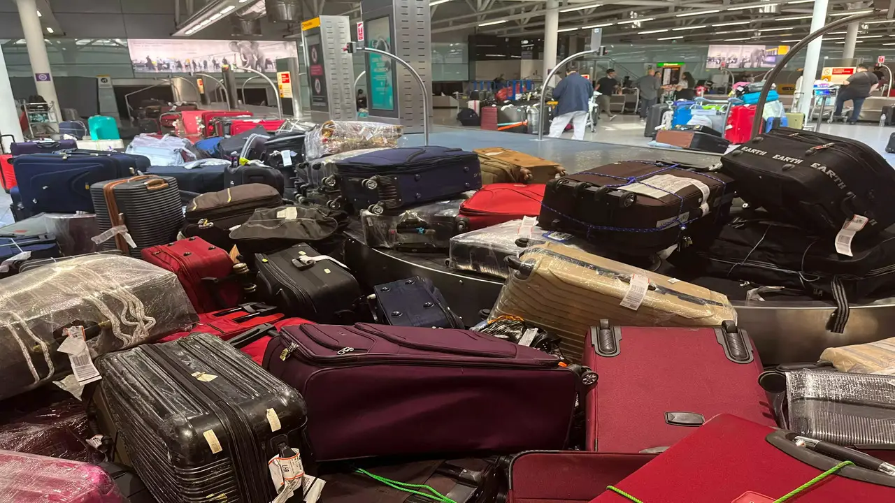 Locating The Lost Luggage Desk At British Airways