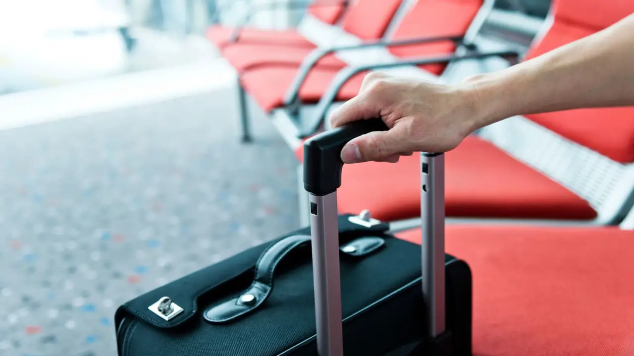 Tips For Ensuring The Safety Of Your Belongings While Traveling