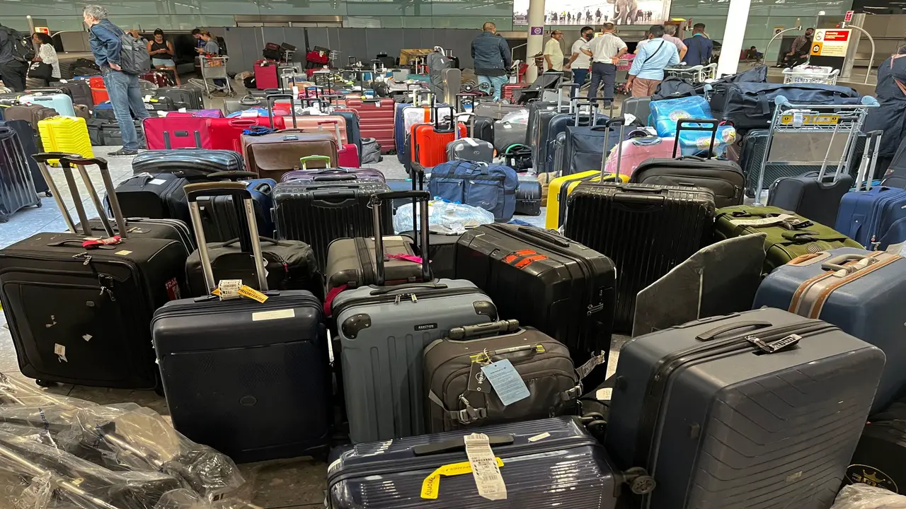 Tips For Preparing Your Luggage For Storage