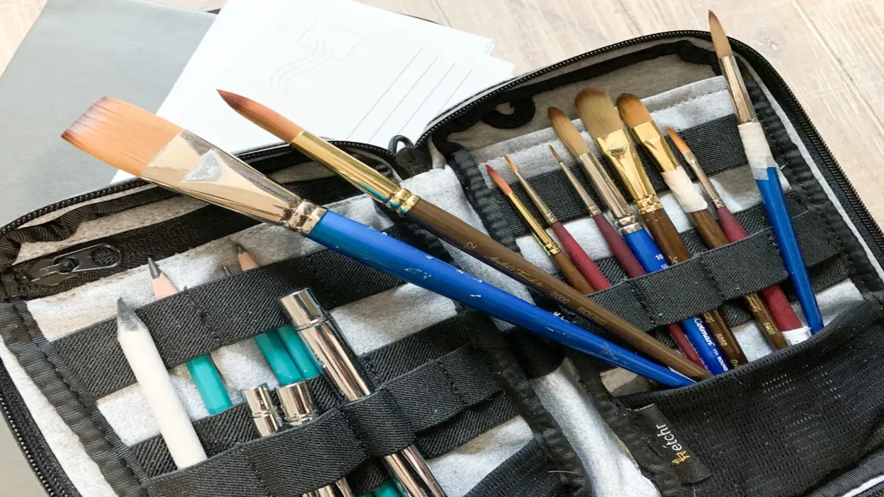 Protecting Your Paint Brushes And Artist Pencils