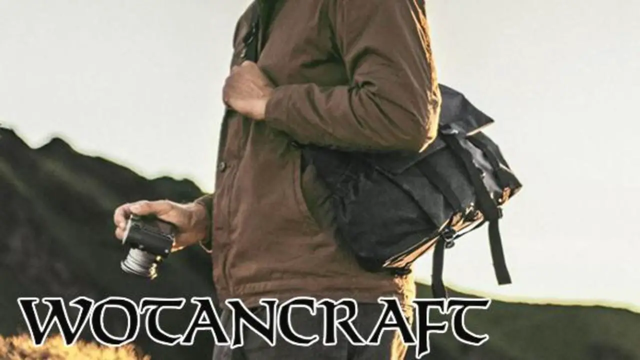 Wotancraft Pilot - Stylish & Rugged Shoulder Camera Bag